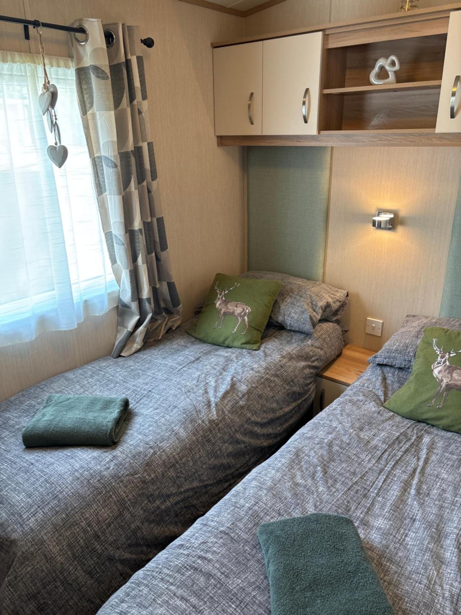 Woodpecker Lodge, Camelot Holiday Park, Ca6 5Sz Carlisle  Luaran gambar